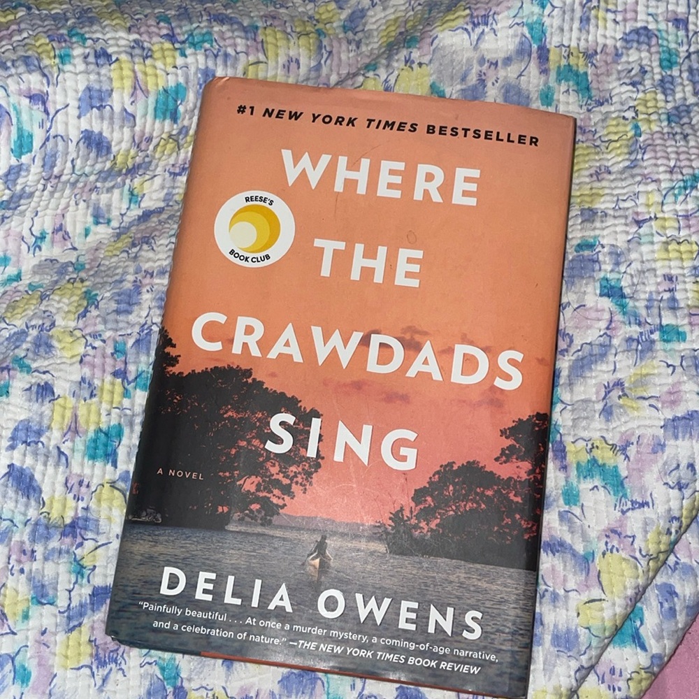 “WHERE THE CRAWDADS SING” by Delia Owens 🐚📖
